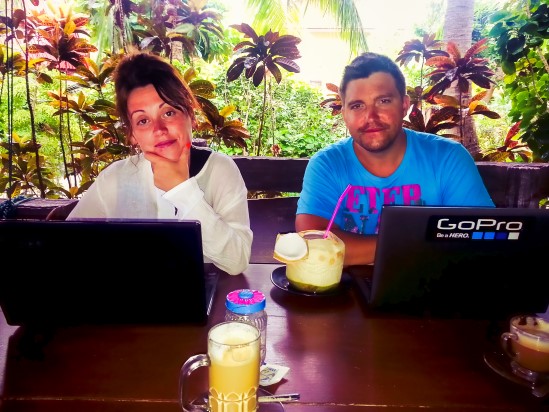 How to stay productive with work while you travel